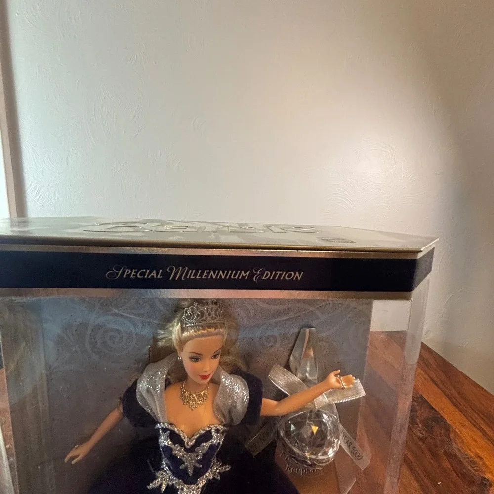 Millennium Princess Barbie Special Edition 2000 Navy Gown Mattel 24154 Vintage